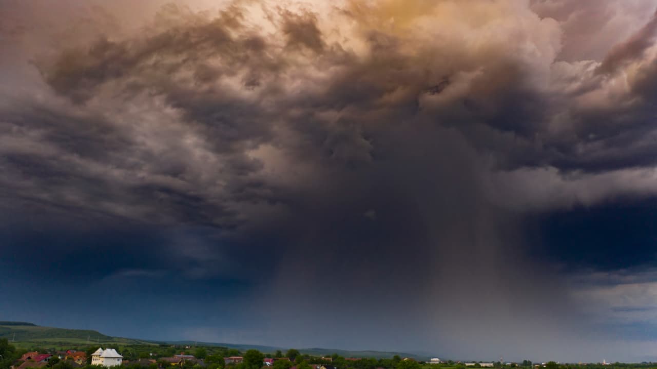 Volumes de chuva em outubro variam entre excesso no Sul e seca no Nordeste