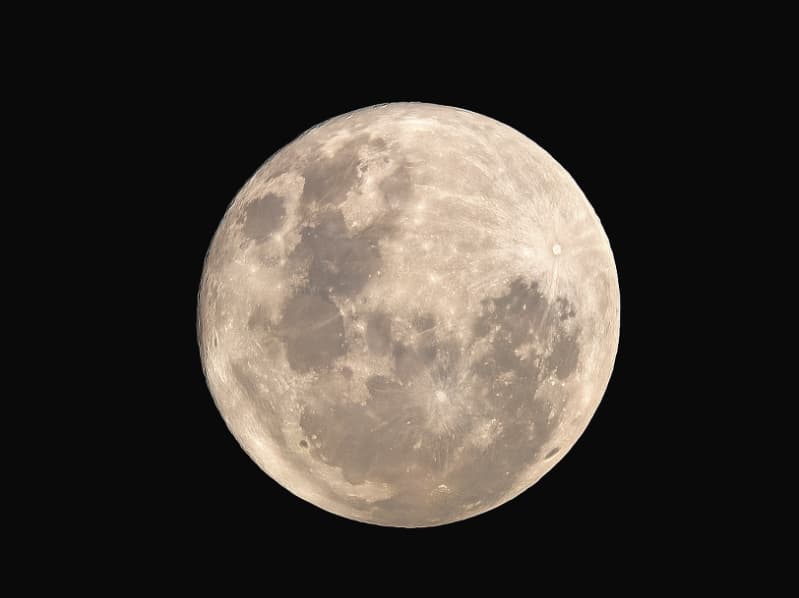 Fenômeno da superlua volta a iluminar o céu nas próximas semanas no país 3 Superlua