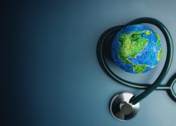 Brasil investe R$ 9,8 bilhões para preparar o SUS diante da crise climática