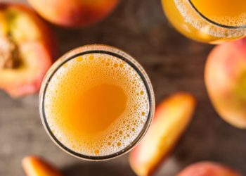 Conab destina R$ 4 milhões para compra de suco integral de pêssego no Sul do RS