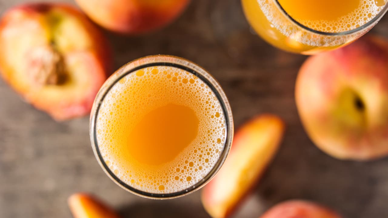 Conab destina R$ 4 milhões para compra de suco integral de pêssego no Sul do RS