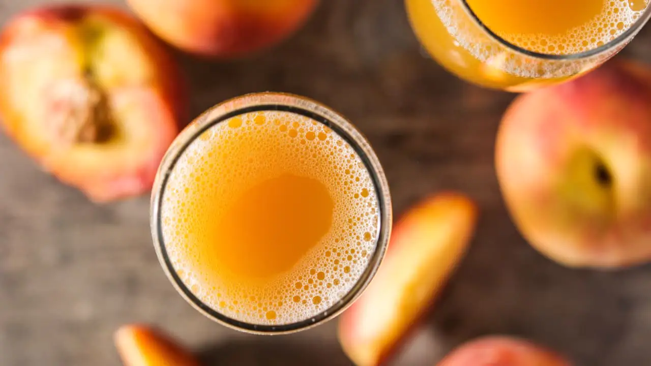 Conab destina R$ 4 milhões para compra de suco integral de pêssego no Sul do RS