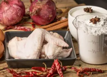 Custos de produção de frangos e suínos sobem em novembro, aponta Embrapa 8 Custos de produção de frangos e suínos sobem em novembro, aponta Embrapa