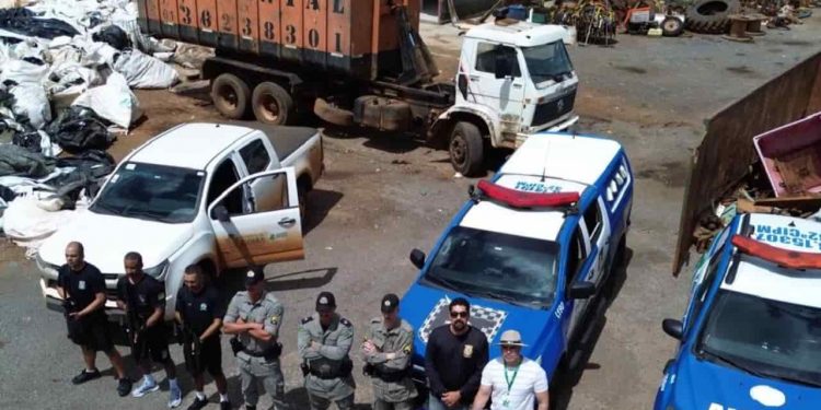 Operação flagra armazenamento irregular de embalagens de agrotóxicos em Goiás 1 Operação flagra armazenamento irregular de embalagens de agrotóxicos em Goiás