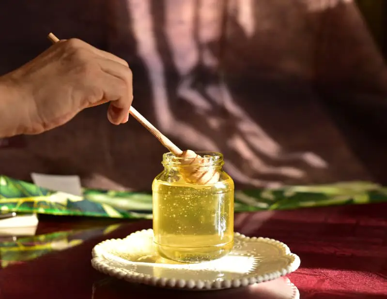 Linha emergencial é aberta para exportações de mel e castanhas afetadas por tarifas 2 Exportação de mel