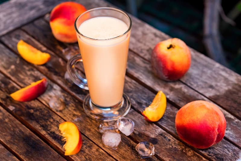 Suco integral de pêssego