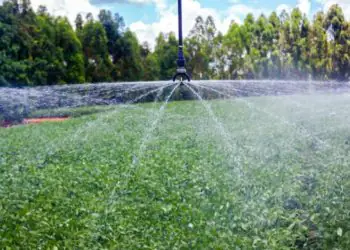 CNA pede autonomia do produtor na definição do desconto de energia no campo