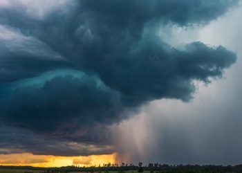 Chuvas intensas e ventos fortes devem marcar o fim de semana no Sul e Sudeste