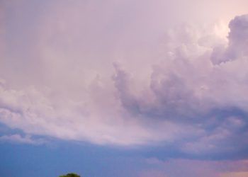 Nova frente fria e ciclone aumentam risco de temporais no Sul e Sudeste