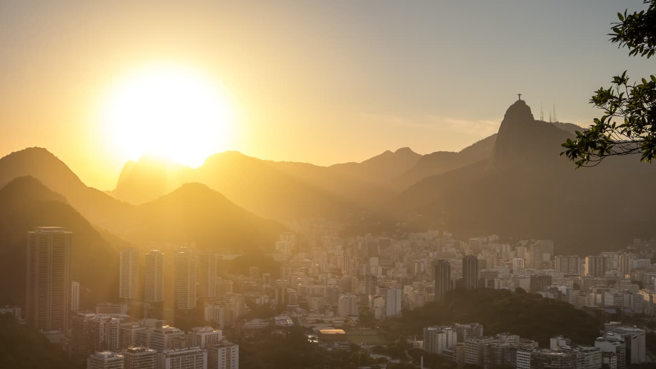 Rio de Janeiro registra temperaturas acima da média e picos de até 41 °C