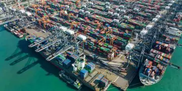 Portos brasileiros movimentam 1,16 bilhão de toneladas e fecham 2025 em alta