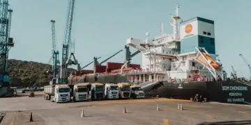 Primeiro carregamento de DDG parte do Brasil rumo à China