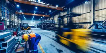 Produção industrial recua 1,2% em dezembro, apesar de apoio do setor agro