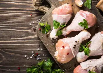 Brasil registra recorde nas exportações de carne de frango em fevereiro