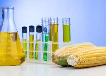 CNA pede aumento da mistura de biodiesel no diesel diante da alta do petróleo 9 No documento enviado ao ministro Alexandre Silveira, a entidade destaca que, após o início dos novos conflitos na região, o preço do barril do petróleo Brent chegou a atingir US$ 84, acumulando valorização de até 20% em comparação com o fim de fevereiro.