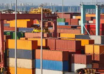 Exportações brasileiras crescem 15,6% em fevereiro e superávit chega a US$ 4,2 bilhões