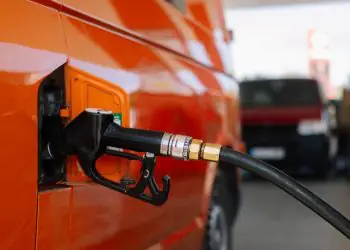 Governo anuncia corte de impostos e subsídio para reduzir preço do diesel 9 Governo anuncia corte de impostos e subsídio para reduzir preço do diesel