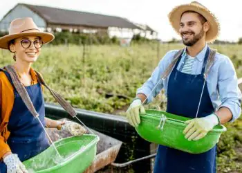 Agropecuária gera mais de 8 mil empregos formais em fevereiro, mostram dados do Caged 7 Agropecuária gera 8.123 empregos formais em fevereiro, mostram dados do Caged
