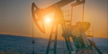 Produção de petróleo e gás no Brasil bate recorde em fevereiro e supera marca de 2025