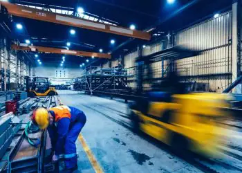 Produção industrial mantém alta e avança pelo terceiro mês consecutivo