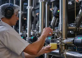 Soro do leite ganha novo papel sustentável e reduz impacto ambiental na indústria láctea