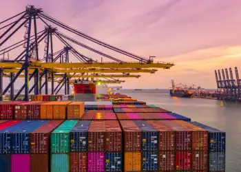Comércio exterior brasileiro fecha maio com superávit de US$ 8 bi e alta nas exportações