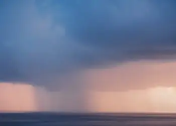 Frente fria provoca temporais, ventos fortes e queda nas temperaturas no Sul do país