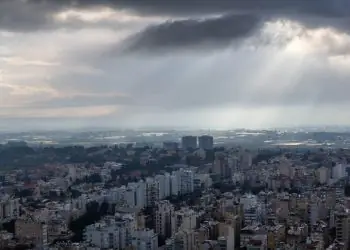 Frio e risco de geada marcam o Centro-Sul, enquanto chuvas ganham força no Norte 7 Frio e risco de geada marcam o Centro-Sul, enquanto chuvas ganham força no Norte