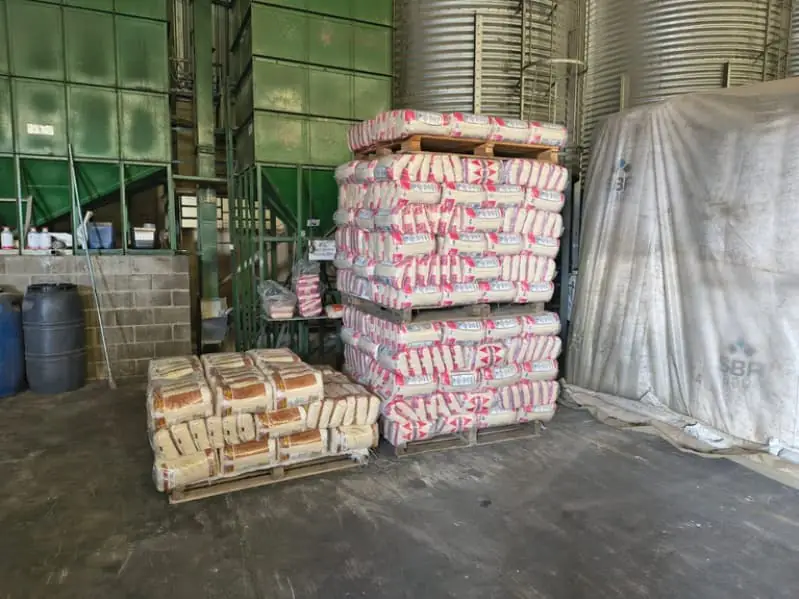 Fiscalização apreende 36 toneladas de arroz e feijão com irregularidades em São Paulo 3 Apreensão de arroz