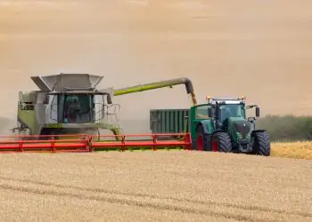 Goiás amplia incentivo fiscal para fabricantes de máquinas agrícolas e rodoviárias