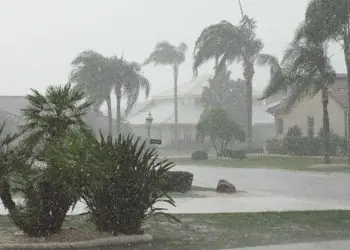 Ciclone extratropical provoca chuva forte e risco de granizo no Sul do país