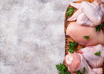 Exportações de frango crescem 29,9% em julho e receita sobe 34,3%