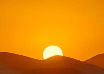 Segunda-feira (17) terá calor intenso e baixa umidade em grande parte do Brasil