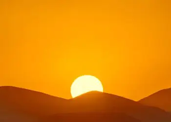 Segunda-feira (17) terá calor intenso e baixa umidade em grande parte do Brasil