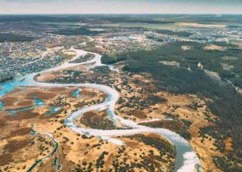 Amazonia teve 38 das areas habitadas sob forte impacto do El Nino em 2024