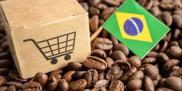 Exportações brasileiras avançam 28,5% e Brasil amplia superávit comercial em setembro