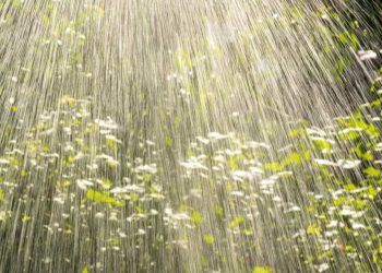 Frente fria traz chuva e frio para diferentes regiões nesta terça e quarta, aponta inmet