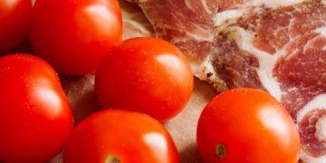 IPCA-15 registra alta nos alimentos em setembro, com avanço de tomate e carnes