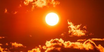 Calor intenso ganha força e deixa tempo seco em grande parte do Brasil