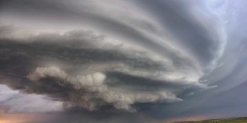 Chuvas e tempestades avançam pelo Brasil, com alerta de perigo no Sul nesta sexta (23)