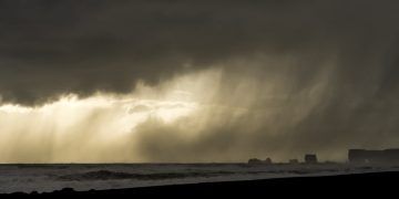 Segunda-feira terá chuva e risco de tempestades em várias regiões do Brasil